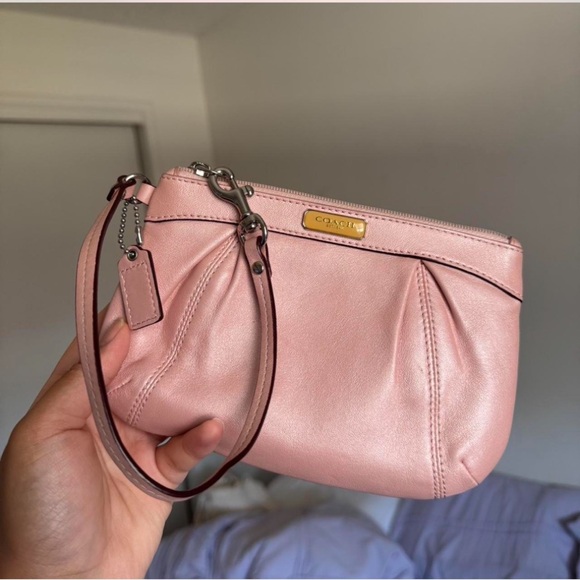 Coach Blush Pink Wristlet - Picture 1 of 4